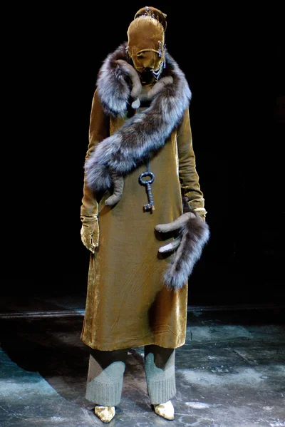 Look 27